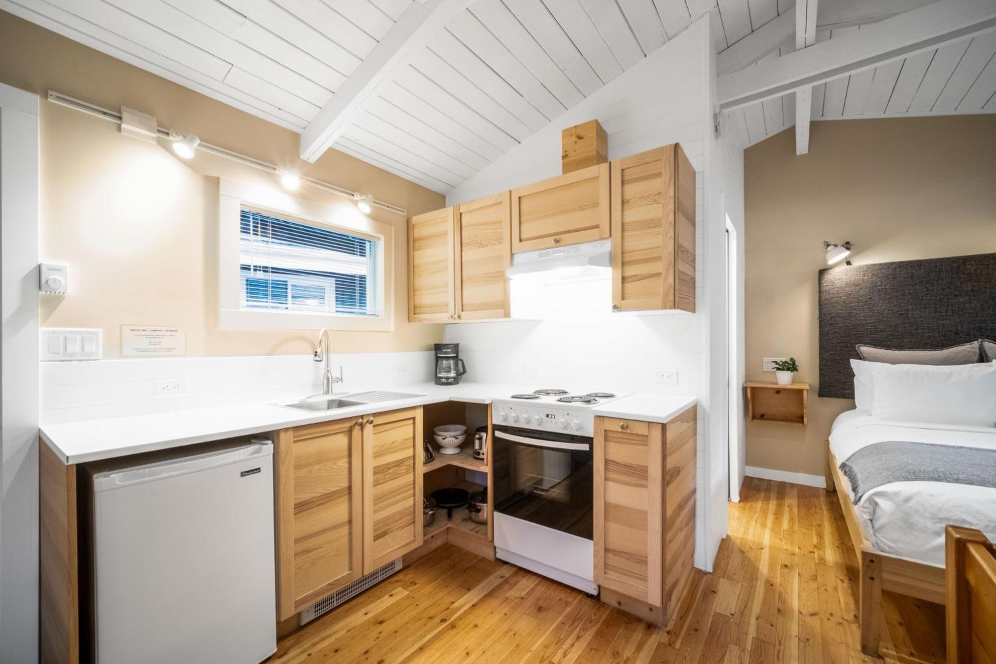 Sunwolf Riverside Cabins Brackendale Dış mekan fotoğraf