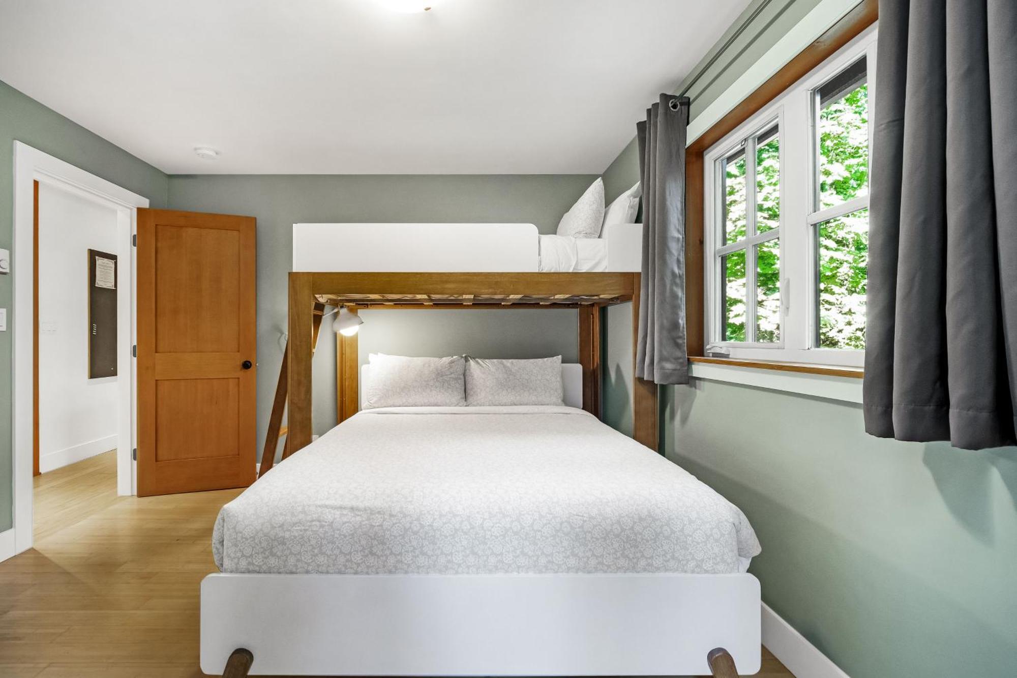 Sunwolf Riverside Cabins Brackendale Dış mekan fotoğraf